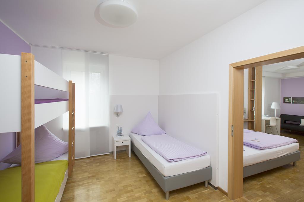 Hotel Am Alten Park Augsburg Bagian luar foto